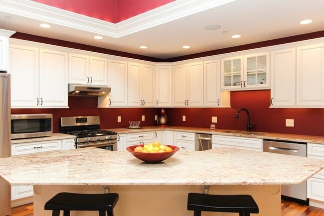 Photo - 114 Merriam Ave Unidad 301