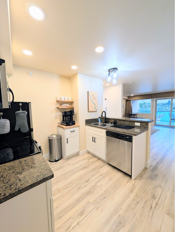 322 W Woodin Ave Unit 630