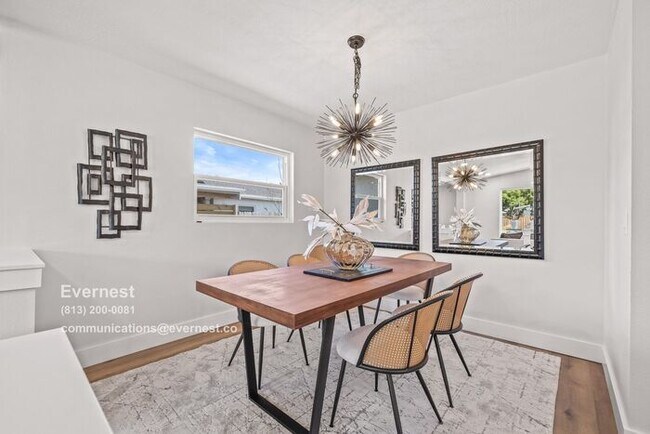 Photo - 5908 S Manhattan Ave