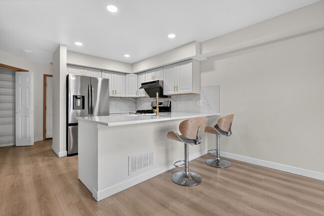Photo - 1047 Beninford Ln