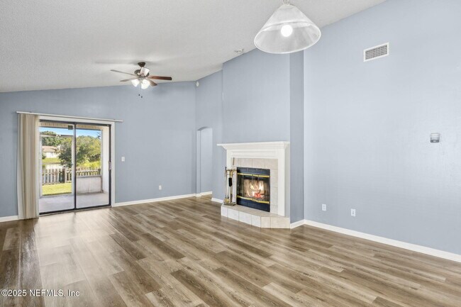 Photo - 8047 Beaver Creek Dr