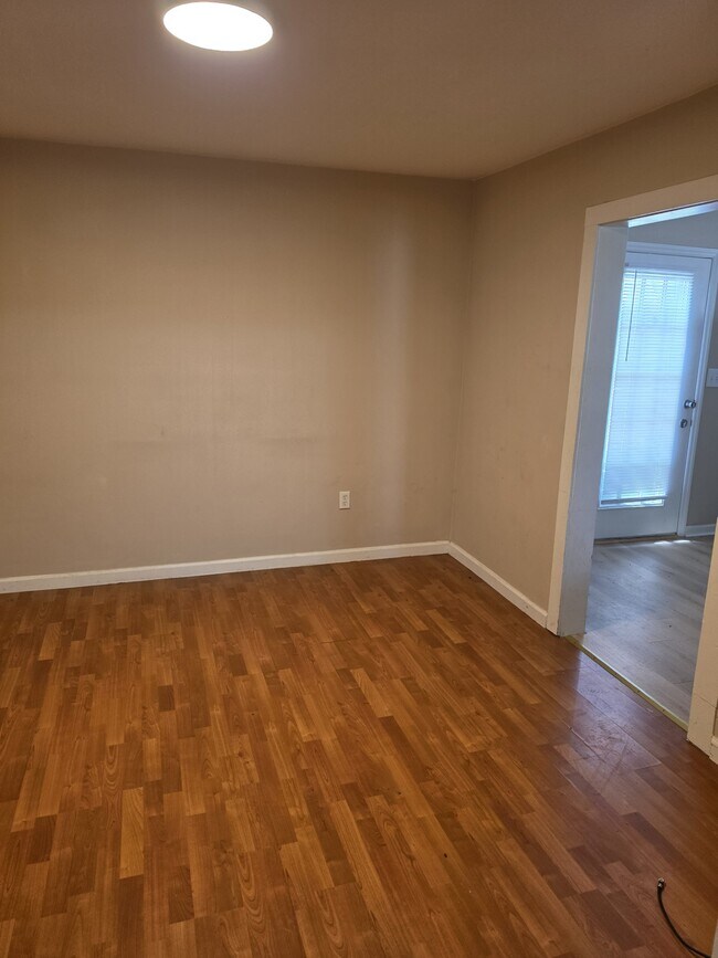 Photo - 200 Haywood St