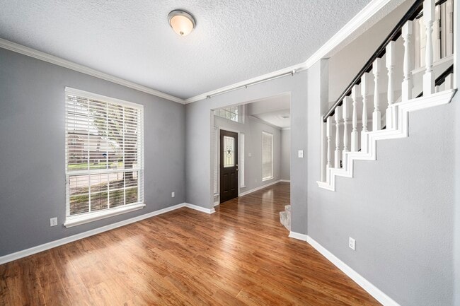 Photo - 1505 Hickory Ct
