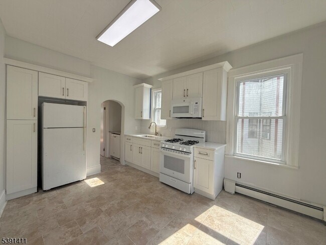 Photo - 53-55brill St Unit 2