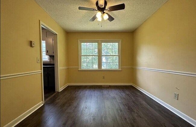 Photo - Spacious Brick split-level  home