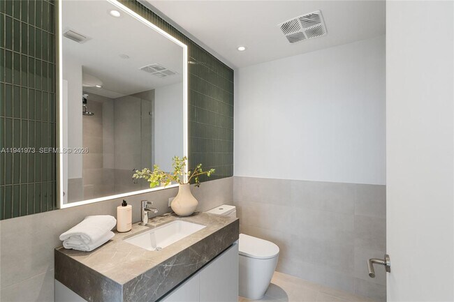 500 Alton Rd Unit 2101/02