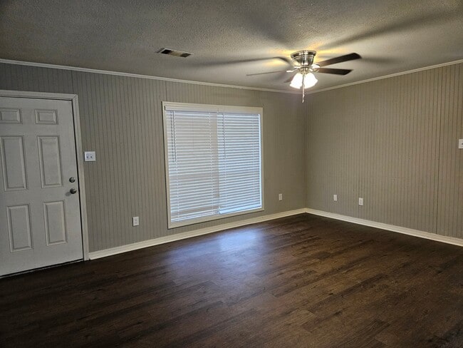 16 Linder Rd Unit 2