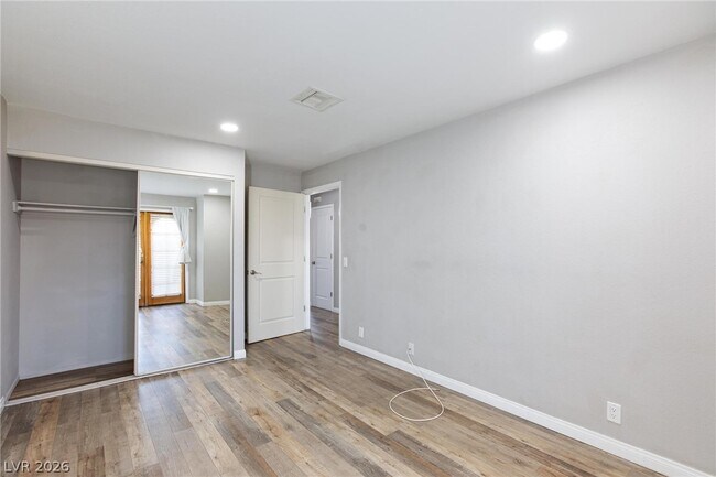 Building Photo - 4069 Nook Way Unit D