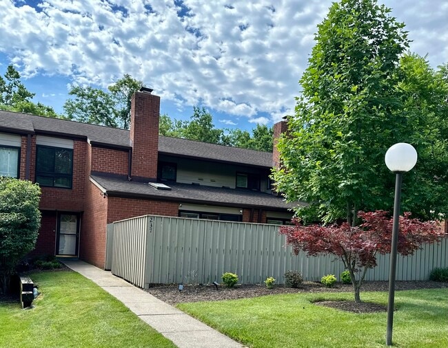 Photo - 237 Deer Fox Ln