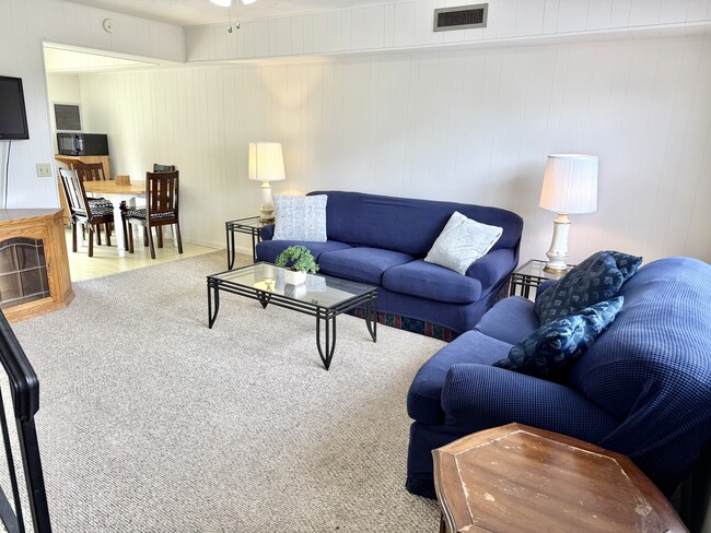 Building Photo - 3812 Memorial Blvd Rental