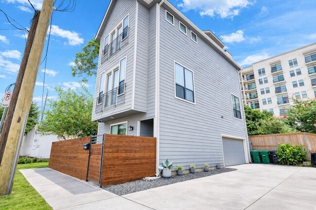 Photo - 1206 W 14th St