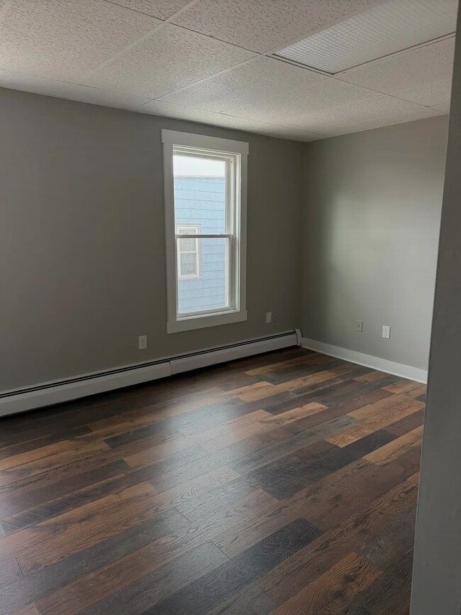 Photo - 138 Emery St