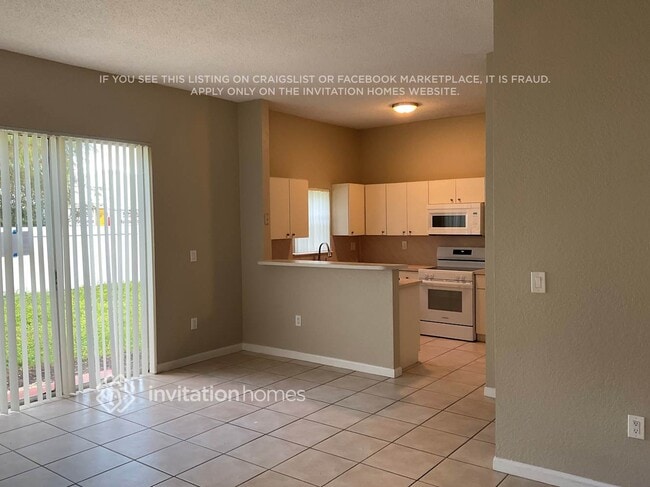 Photo - 13711 N Garden Cove Cir