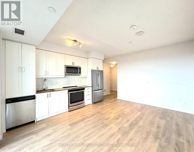 Photo - 7895 Jane St Unit 504