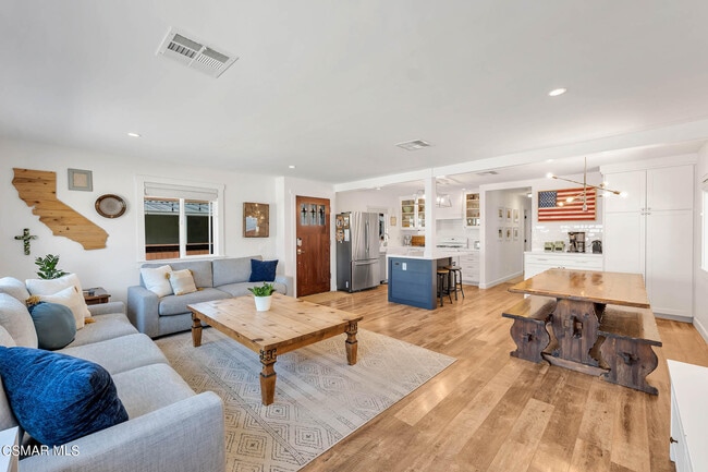 Photo - 30473 Mulholland Hwy