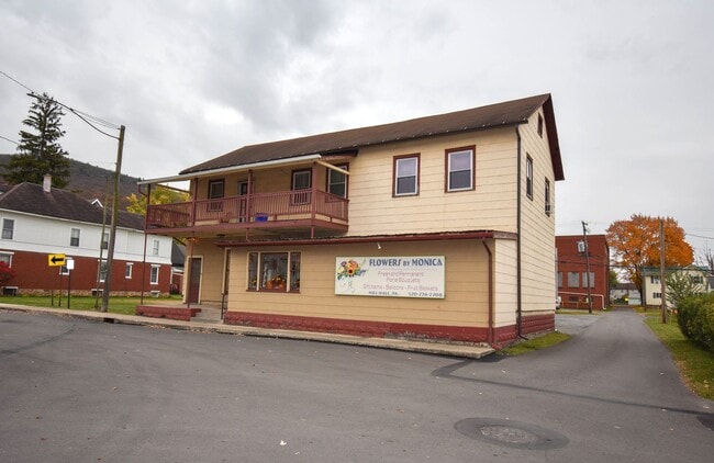 Building Photo - RR&amp;W101 Unit 103 Apt 1