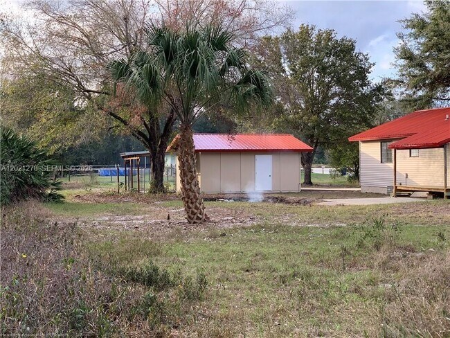2225 N Unicorn Rd