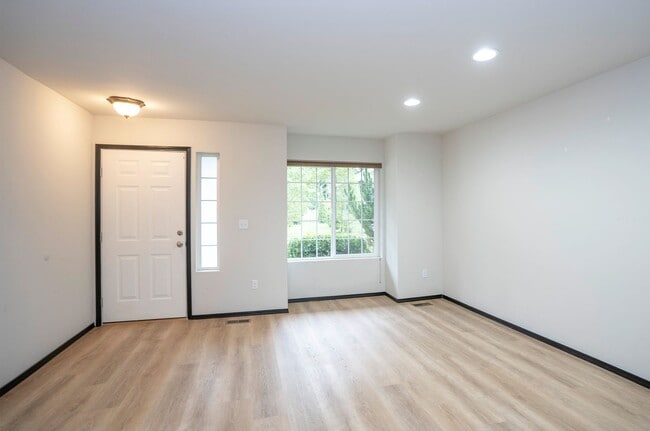 Photo - Charming 3BR/2.5BA in Desirable Gig Harbor...