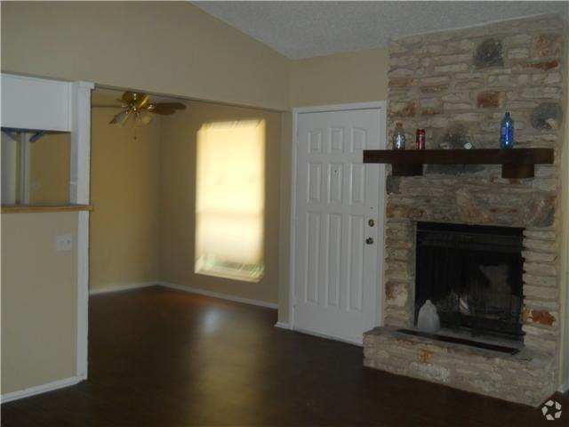 Building Photo - 1224 Tartan Ln Rental