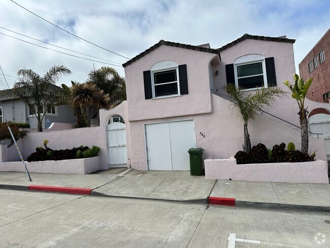 Building Photo - Beautiful Ocean View Monterey Home