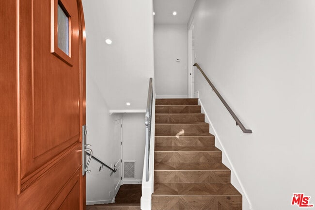 Photo - 816 S Catalina Ave