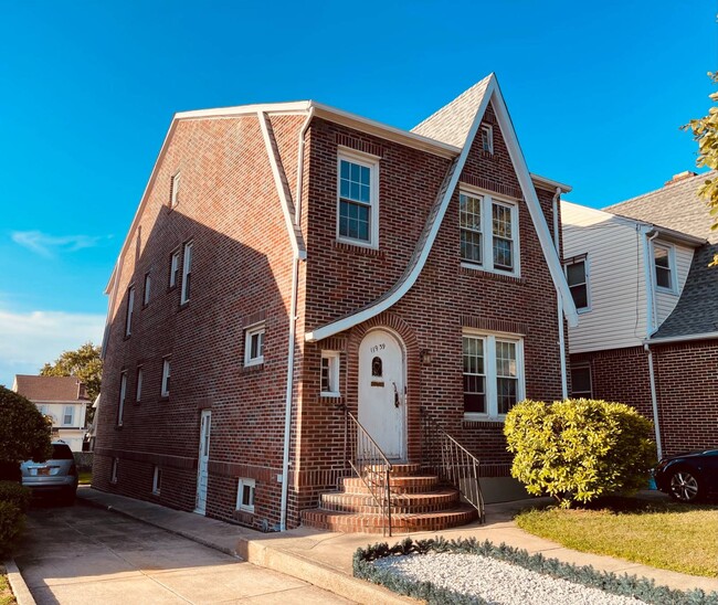 Building Photo - 119-39 7th Ave Rental