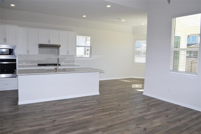 Photo - 245 Old Town Rd