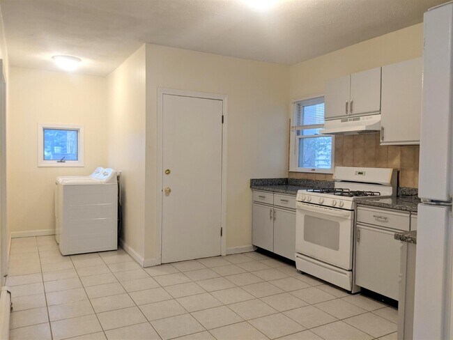 Photo - 83 Yorktown St Unidad 1