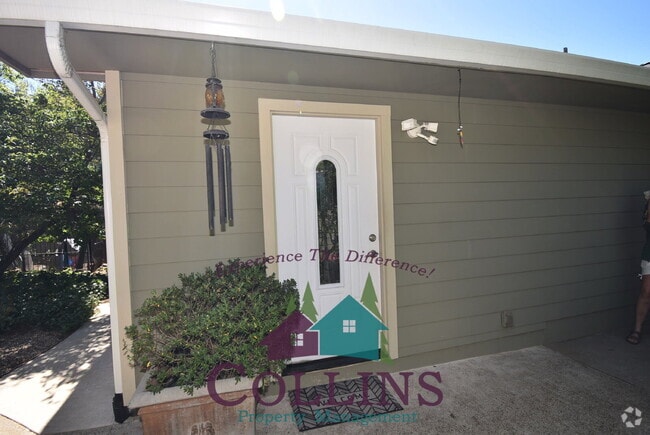 Building Photo - Top quality studio close to town Rental