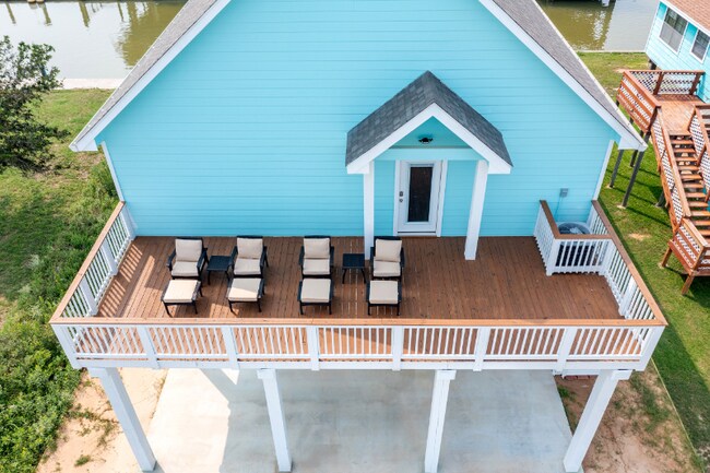 Photo - 413 Pompano Ln