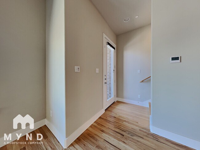 Photo - 2506 Vintage St