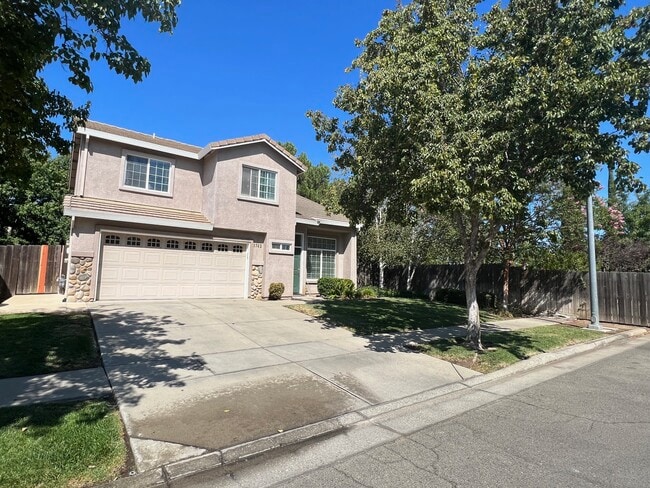 Photo - 1742 Shay Way