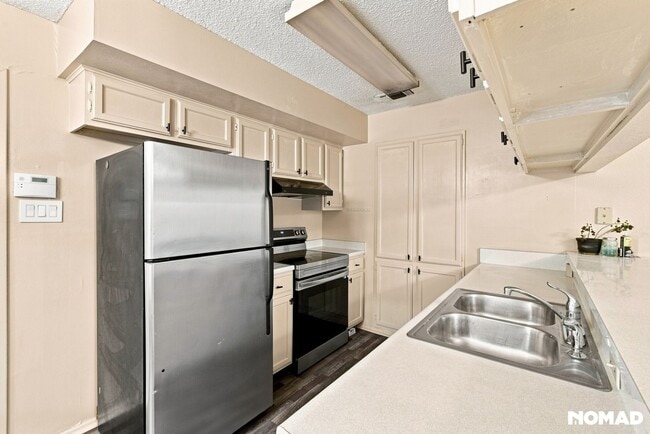 Photo - 8346 Shoal Creek Dr