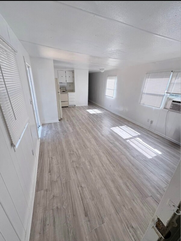 Photo - 215 Weeks Rd