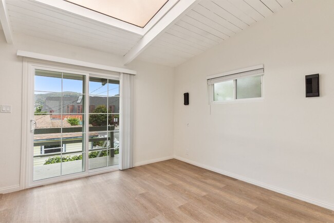 Photo - Catalina Apartments Unit A