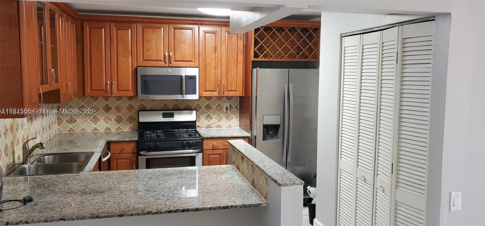 Photo - 6914 SW 114th Pl Townhome