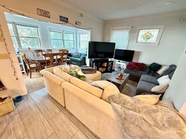 Photo - 184 Boston St Unit 1