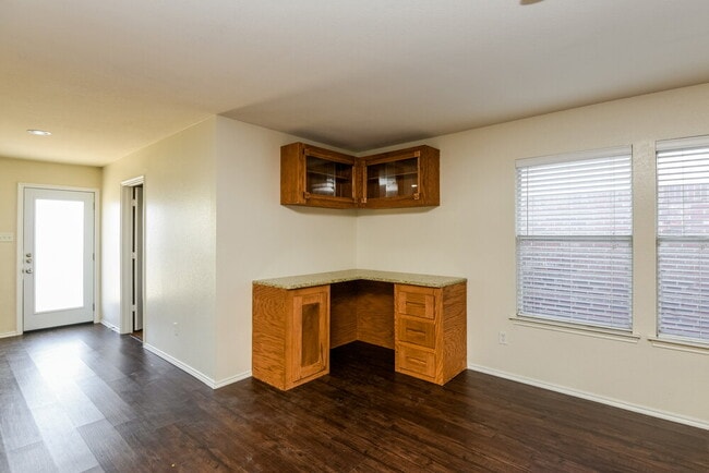 Photo - 6708 Friendsway Dr