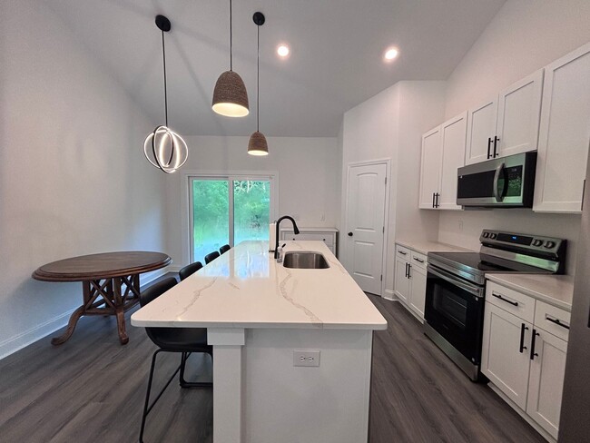 Photo - 1874 Rolling Hills Dr