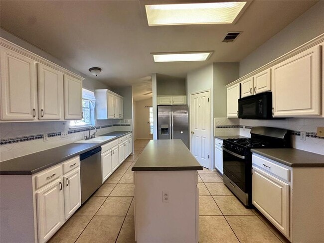 Photo - 8117 Osborne Dr