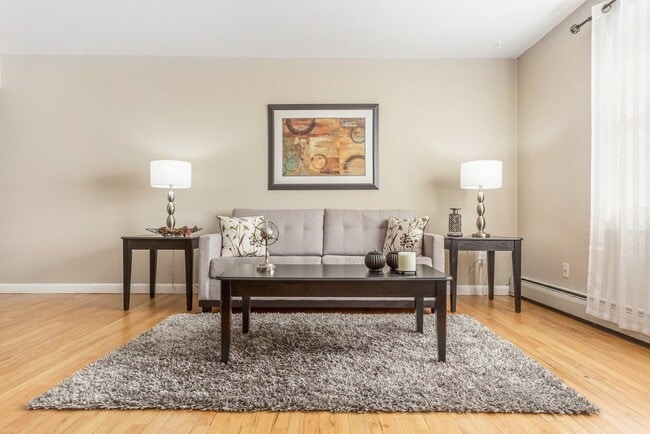 Photo - Griswold Gardens