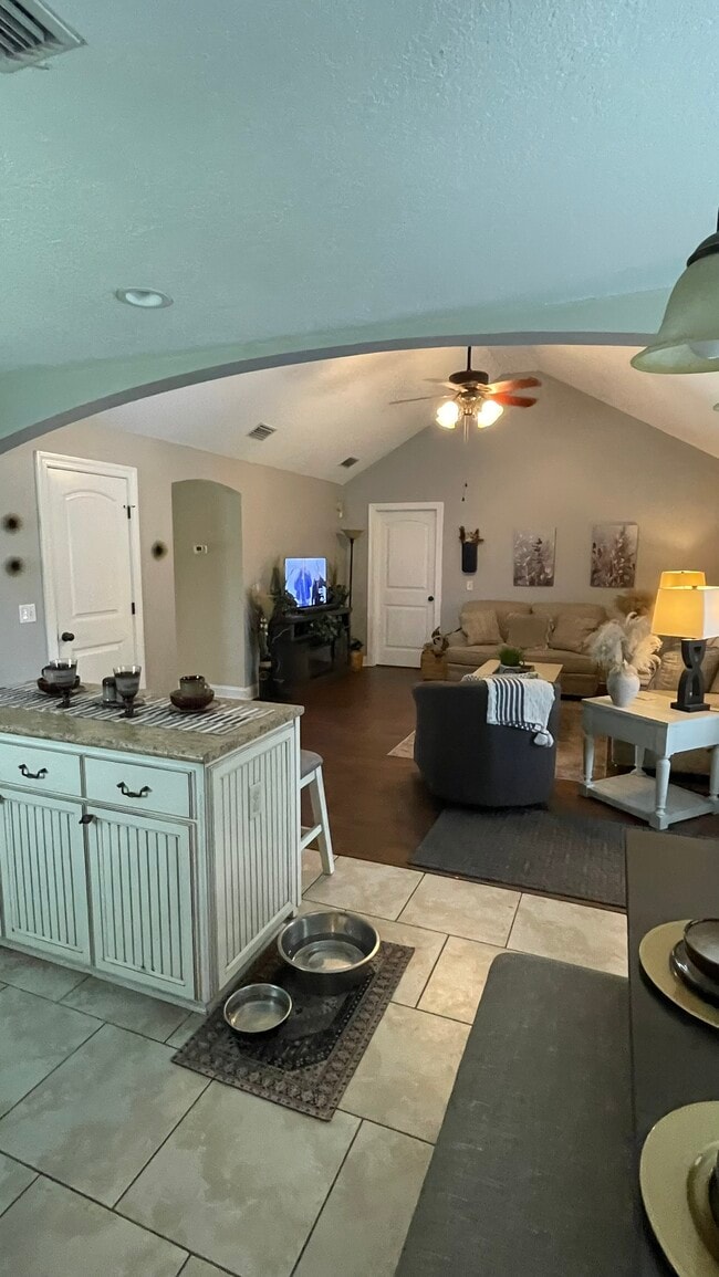 Photo - 212 Victorian Lakes Dr