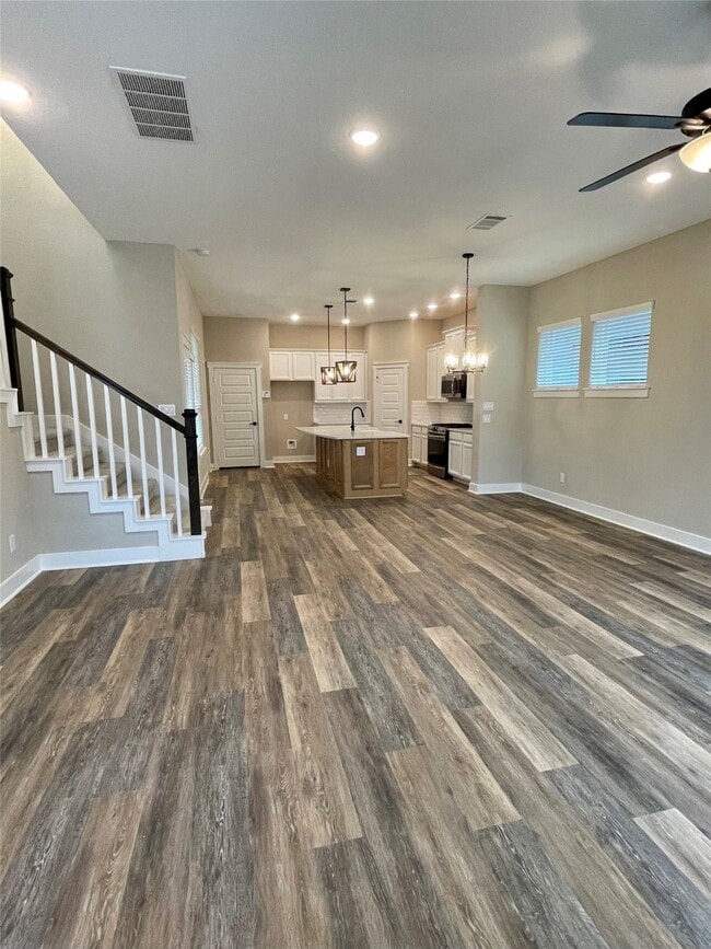 Photo - 18607 Courteous Wy