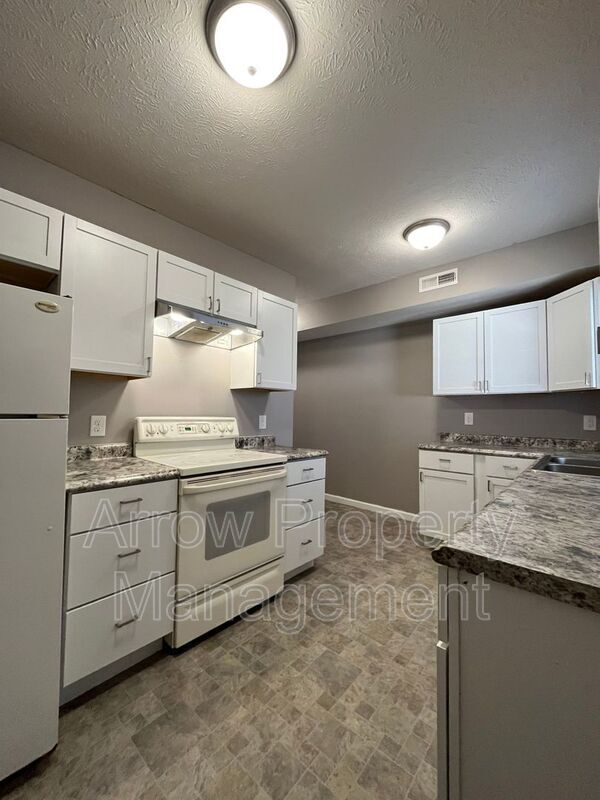 Building Photo - 1309 S 10th St Unit 1311