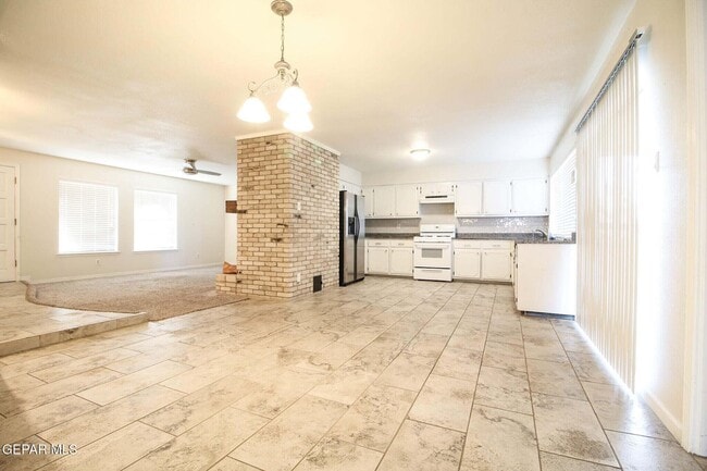 Photo - 6613 Southwind Dr