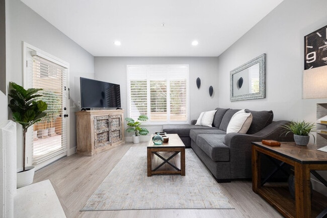 Photo - 2419 Fifth Ave Unidad ID1335156P