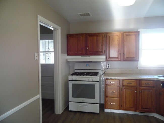 Photo - 801 Marcellus Dr