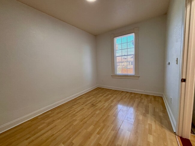 Photo - 1941 Chestnut St