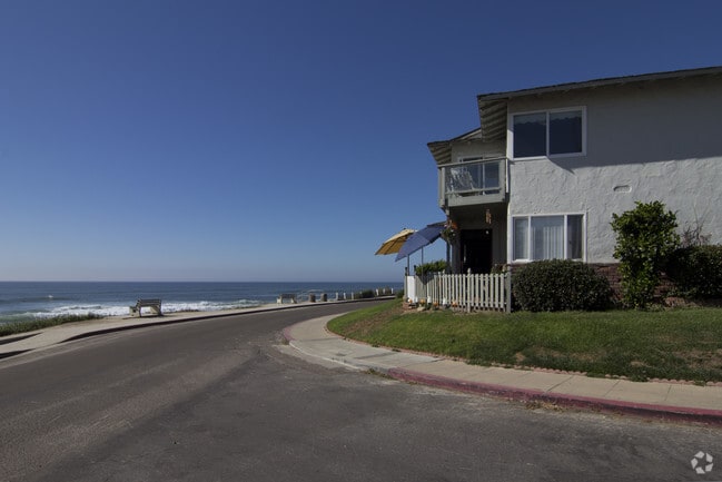 Windansea Beach Apartments