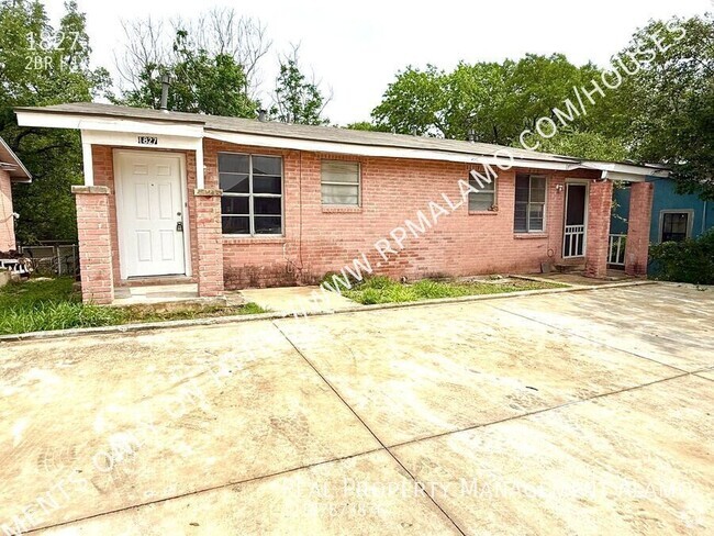 Building Photo - 1827 E Highland Blvd Rental